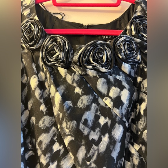 NWT Formal Dress - Picture 2 of 6